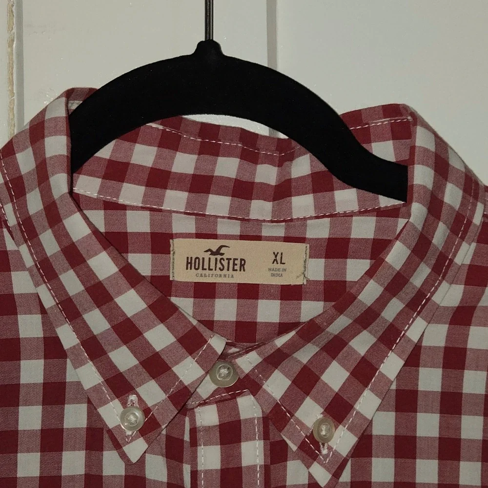 Hollister Mens XL Red White Gingham Button Down Long Sleeve Shirt Seagull Logo - Picture 5 of 7